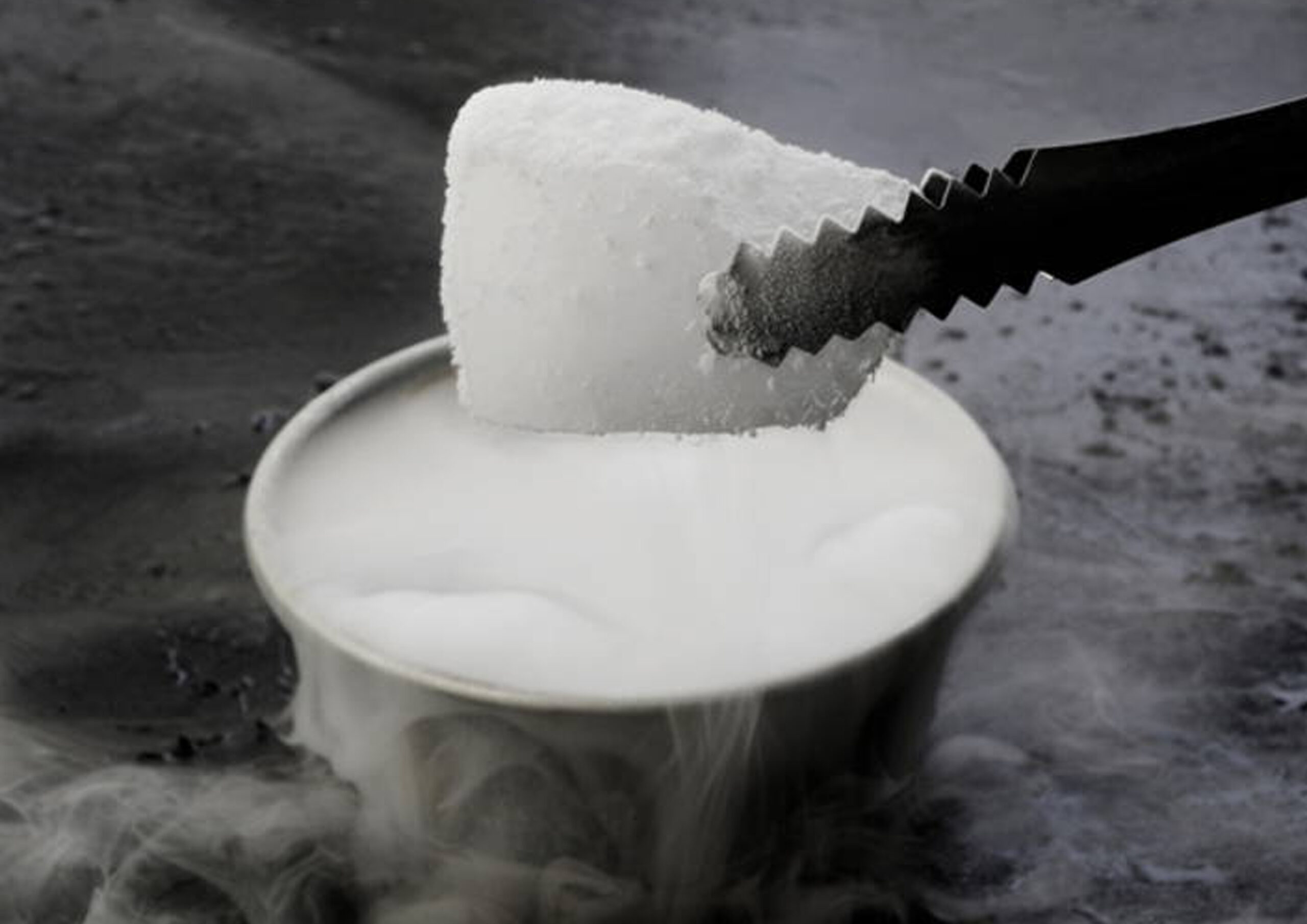 10 Cool Dry Ice Facts